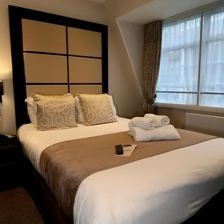 Great St Helen Hotel-2